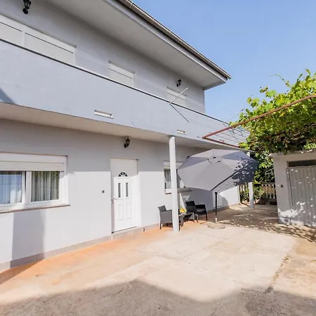 Toni Apartman