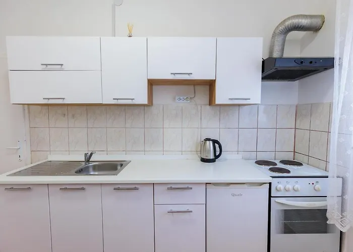 Toni Apartman *